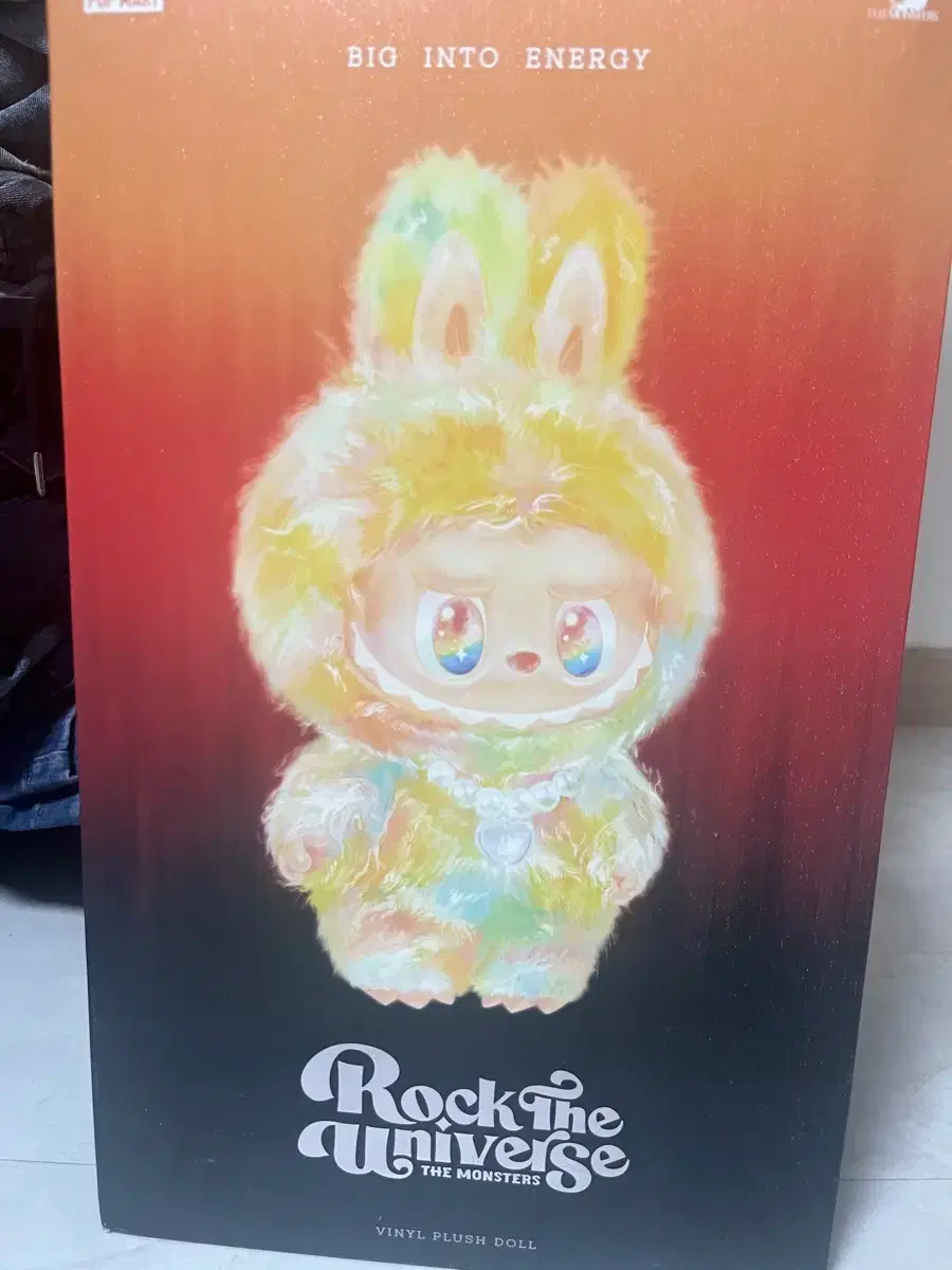 ラブブ ロックザユニバース 正規品 新品未開封 Labubu(ラブブ） ロック・ザ・ユニバース - メルカリ